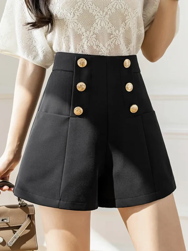 short noir femme bouton doré
