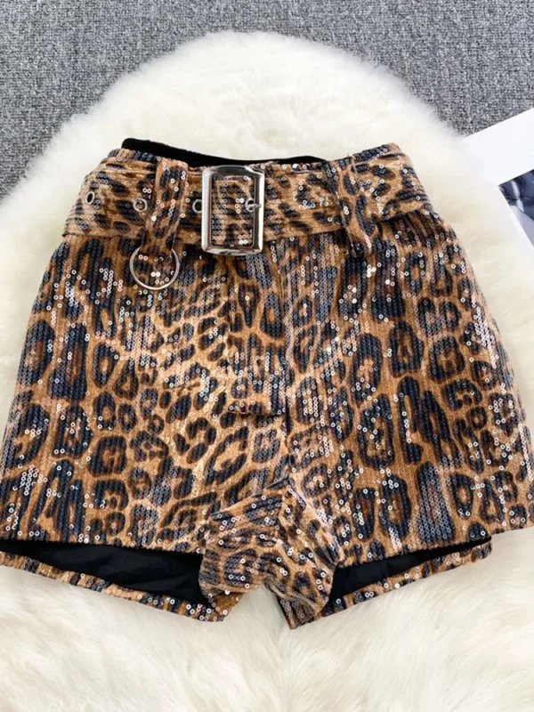 short leopard paillette sexy et épais