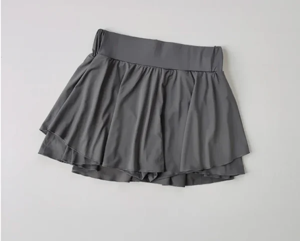 jupe short grise volant légère